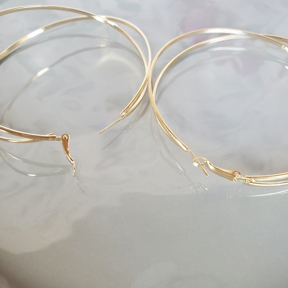 Oversized Gold Colored Layered Look Hoop Earrings sz 8cm - Picture 4 of 8